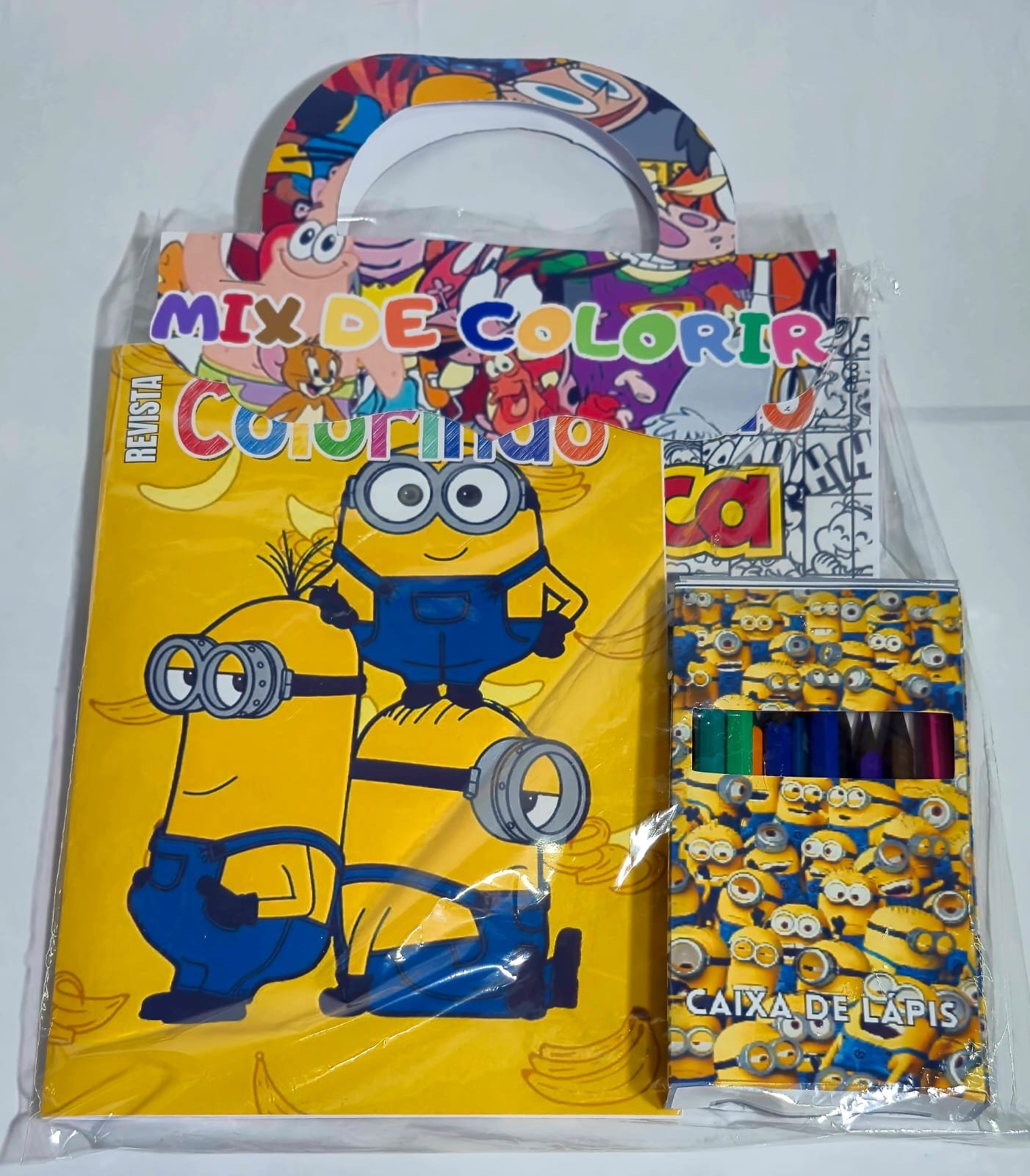 kit Mix de Colorir com 2 livros temáticos de sua escolha + Giz ou Lápis